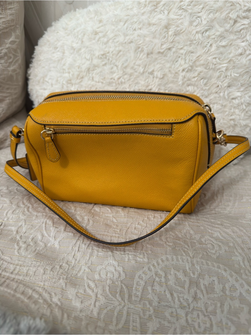 Coach Mustard Yellow Crossbody - Picture 4 of 8